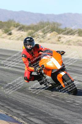 media/Dec-04-2025-Racers Edge (Thu) [[5ebc9f124d]]/3-B Group/3-Session 2 (Turn 7 Inside)/